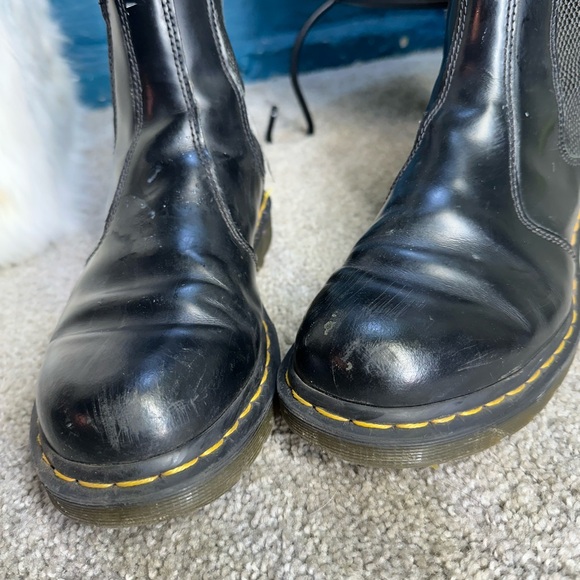 Doc Martens 2976 WOMEN'S LEATHER CHELSEA BOOTS size 39 / US women’s 8 / men’s 7 - Picture 10 of 10